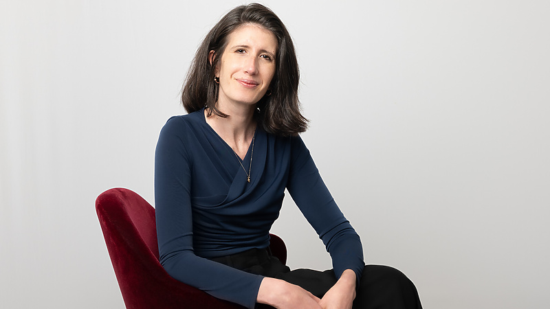 Elizabeth Metliss, Managing Associate