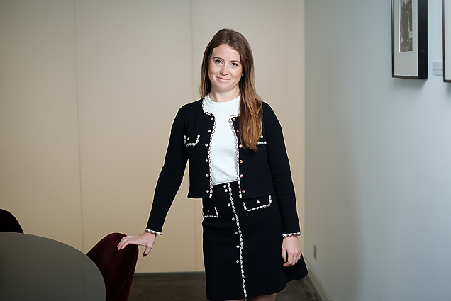 Lauren Bursey, Associate, Professional Support Lawyer
