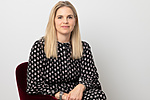 Nova Maxwell, Associate
