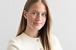 Arna Mathiesen, Associate