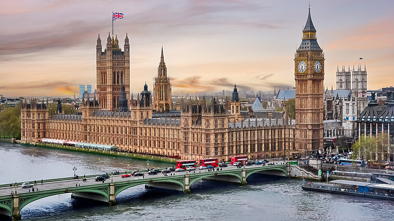 Westminster bridge with a view of Big Ben