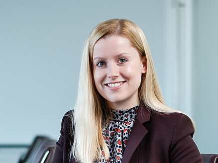 Lydia Kellett, Associate, Corporate