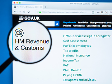 HMRC website with magnifying class