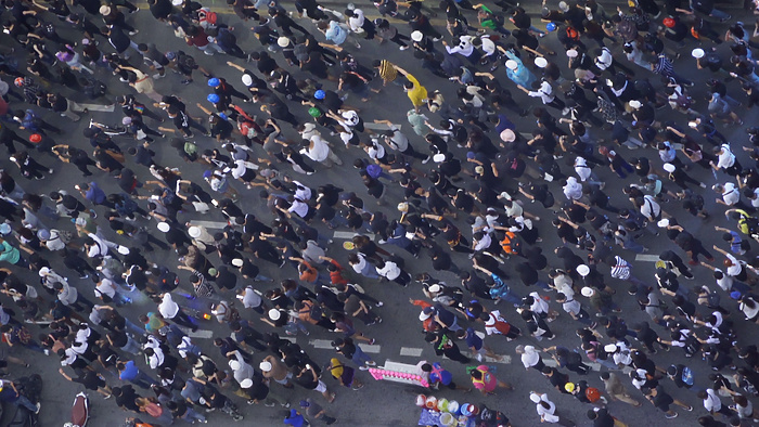 now&next democracy crowd