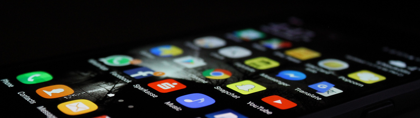 Mobile screen with apps