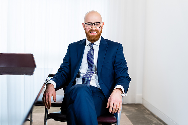 Bart Topps, Associate