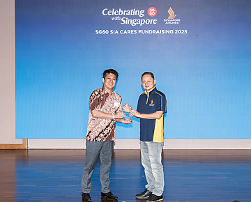 Singapore Airlines fundraising