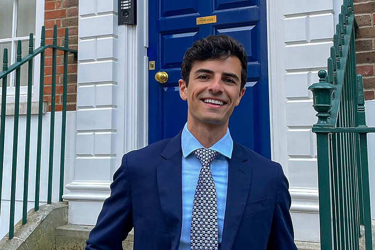 Justin Farrance, DE&I Ambassador for Allen & Overy and Founder and CEO of Grow Mentoring
