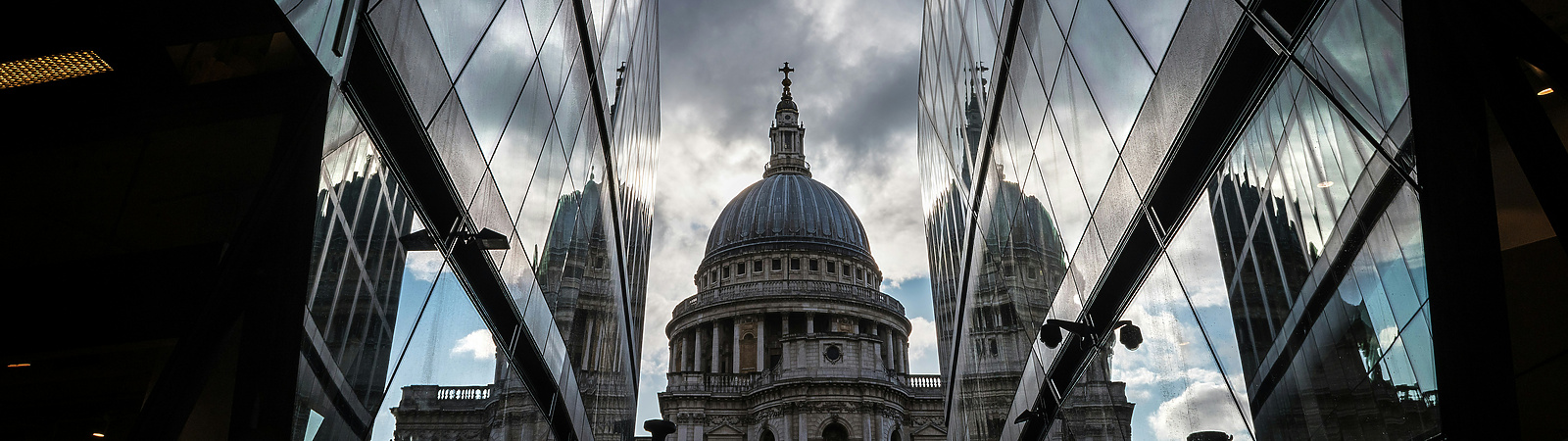 side-view-of-st-pauls-cathedral-in-london-built-after-the-great-fire-of-london-of-1666