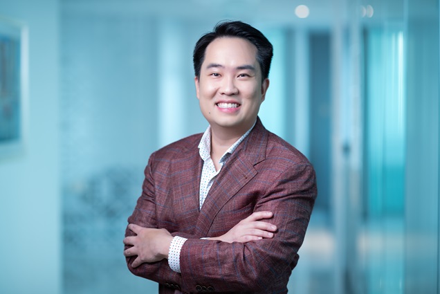 Vincent Sim, Managing Associate