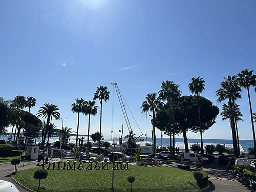 Blue skies over La Croissette, viewed from the forecourt of the Mondrian Hotel