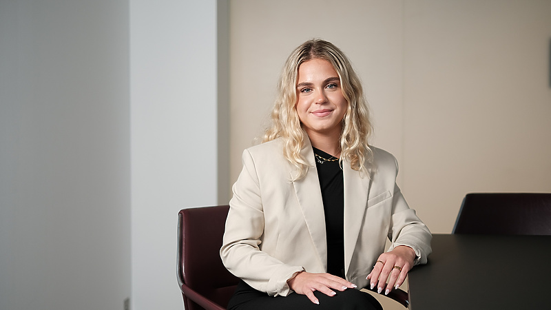 Angelika Velickovska - Mishcon de Reya