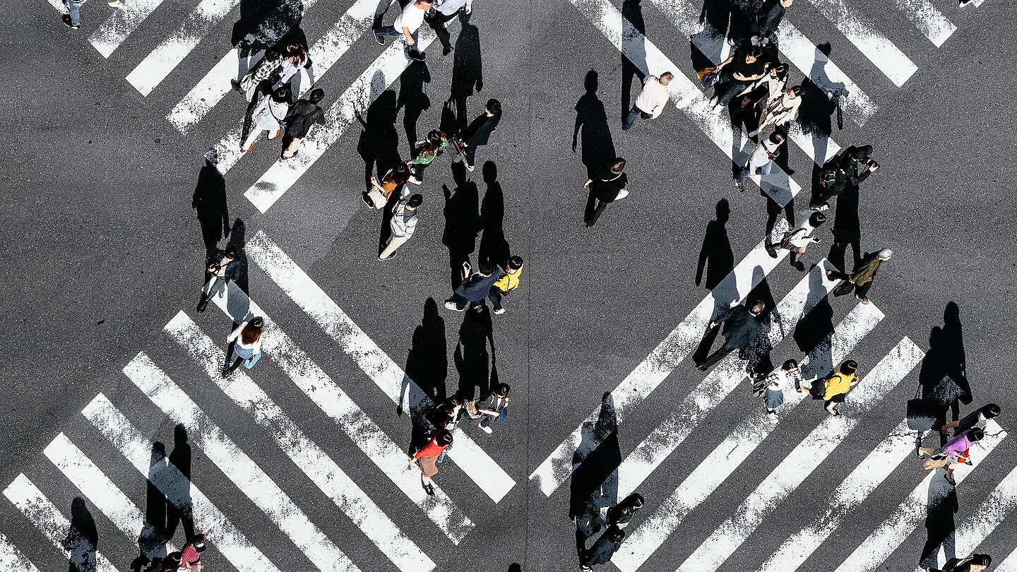 Abstract Hong Kong Crossing