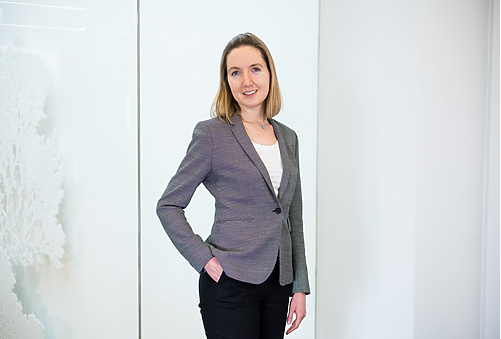 Isabella Piasecka, PSL / Associate, Mishcon Private 