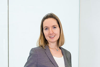 Isabella Piasecka, PSL / Associate, Mishcon Private 