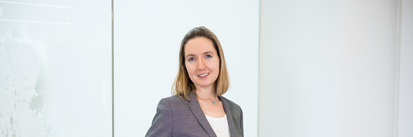 Isabella Piasecka, PSL / Associate, Mishcon Private