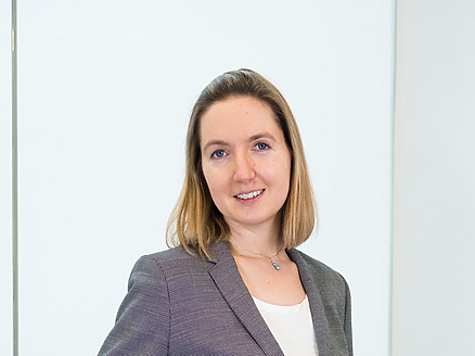 Isabella Piasecka, PSL / Associate, Mishcon Private 
