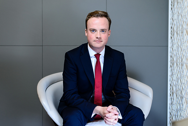 Michael Clarke, Managing Associate