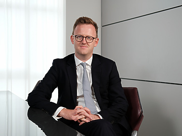 Christopher Gribbin, Associate