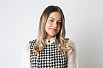 Ana-Maria Curavale, Associate