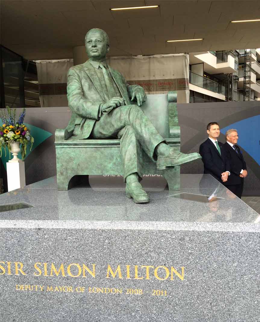 Sir Simon Milton statue